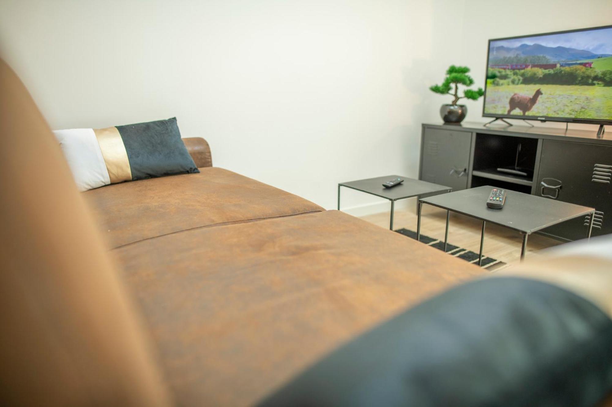 Kasa Factory - Au Calme - Tv & Wifi Apartment Сен-Кантен Екстериор снимка
