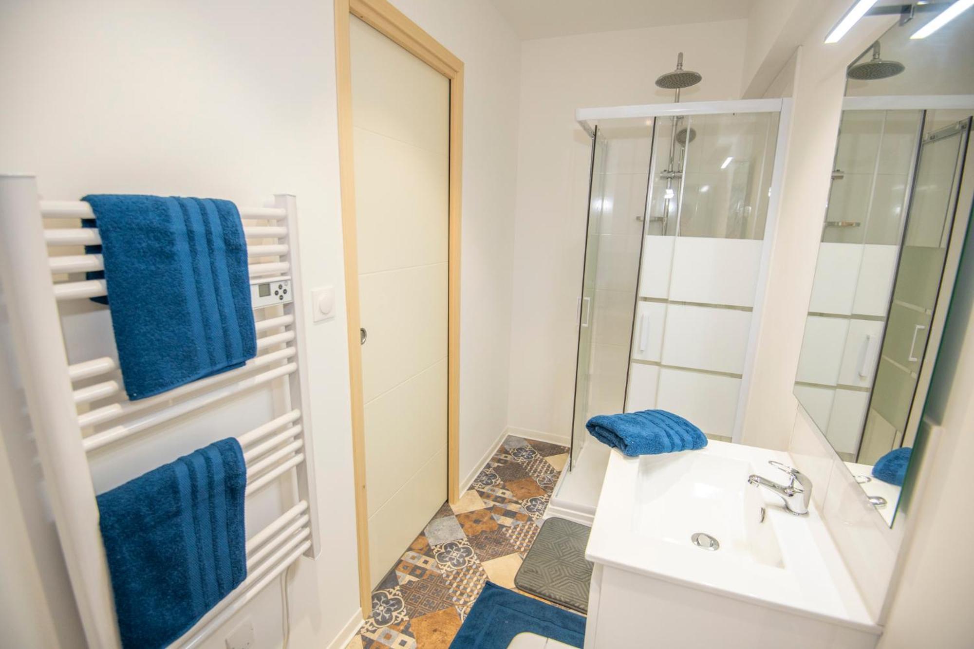 Kasa Factory - Au Calme - Tv & Wifi Apartment Сен-Кантен Екстериор снимка